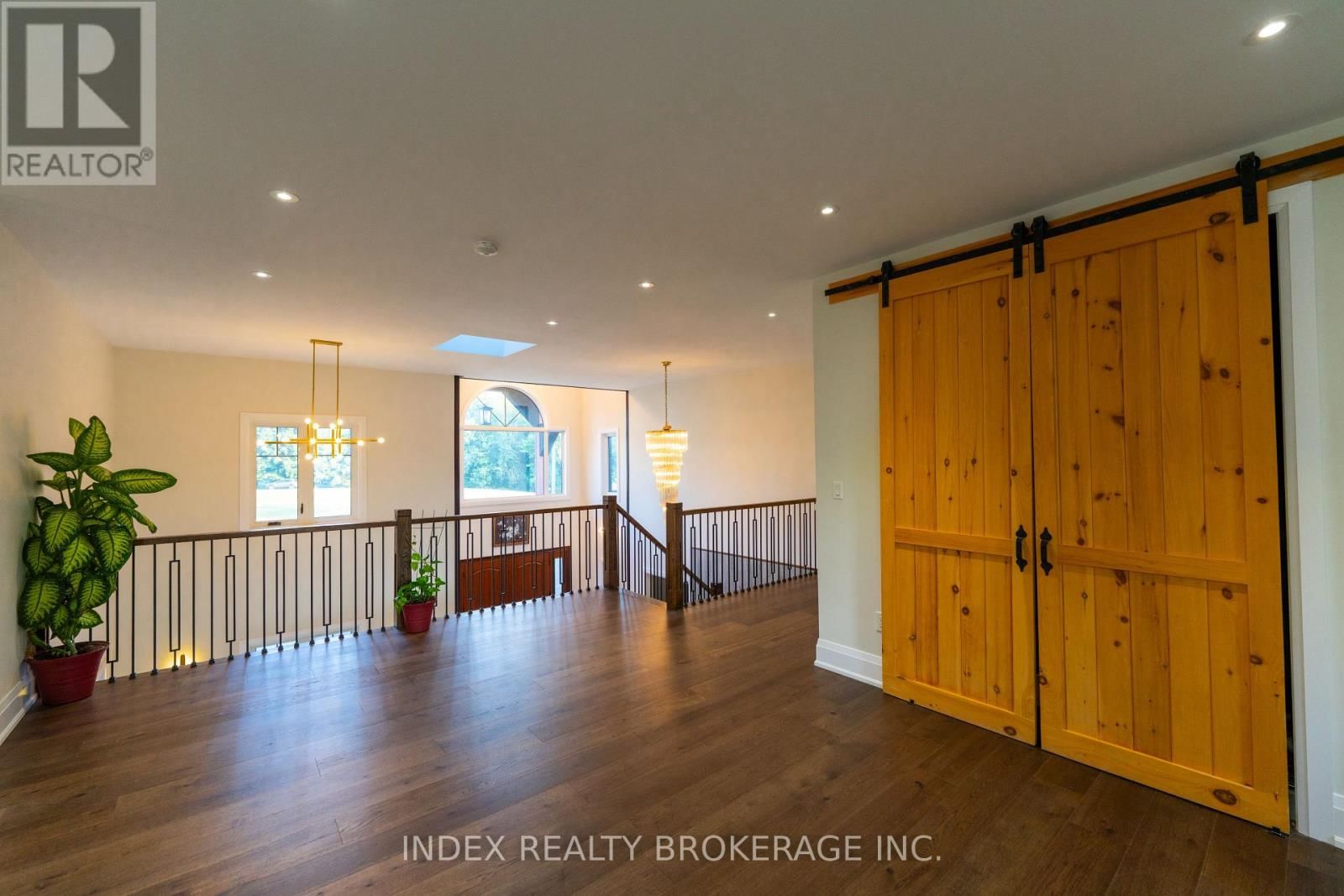 20 GLASSFORD COURT Image 17