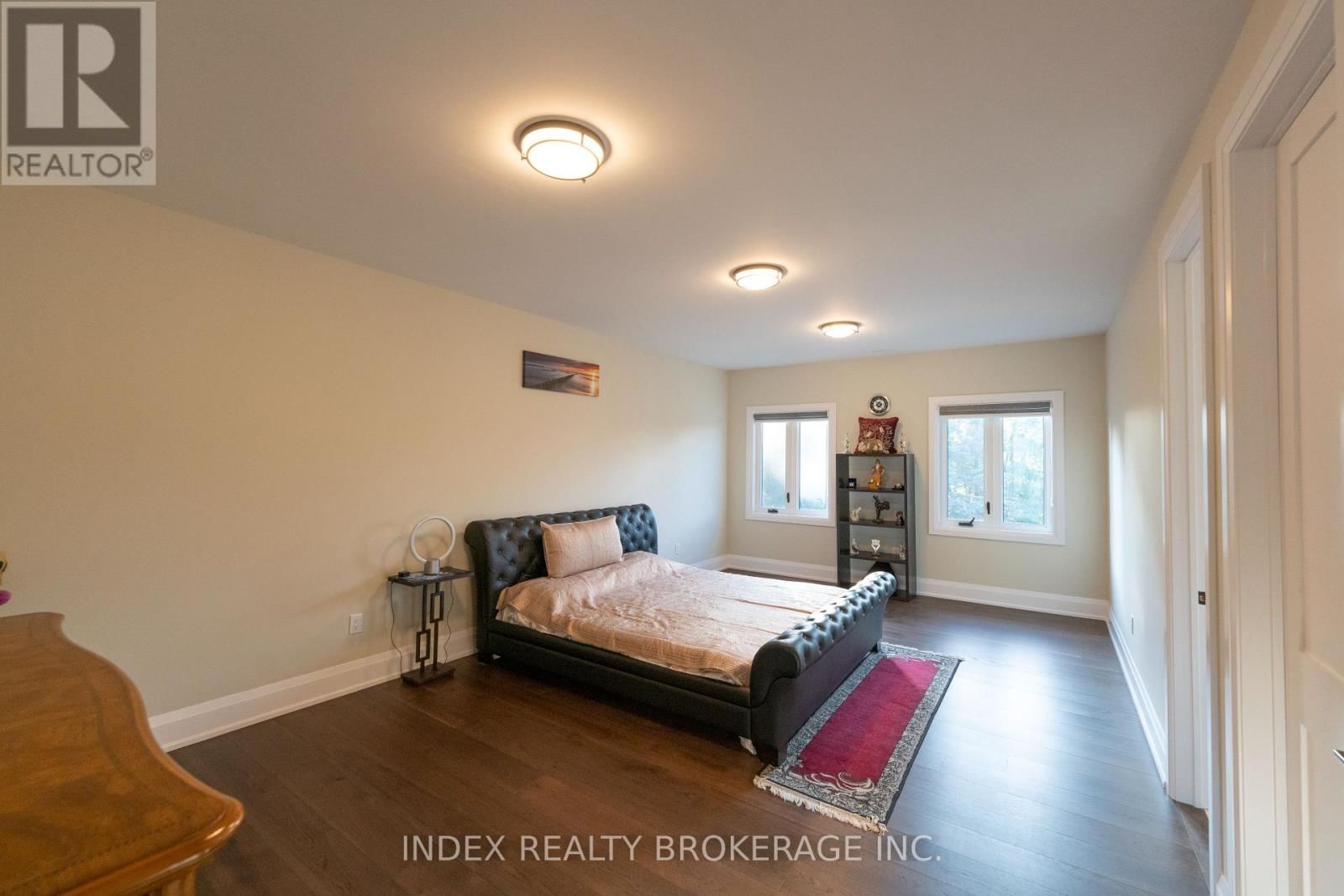 20 GLASSFORD COURT Image 25