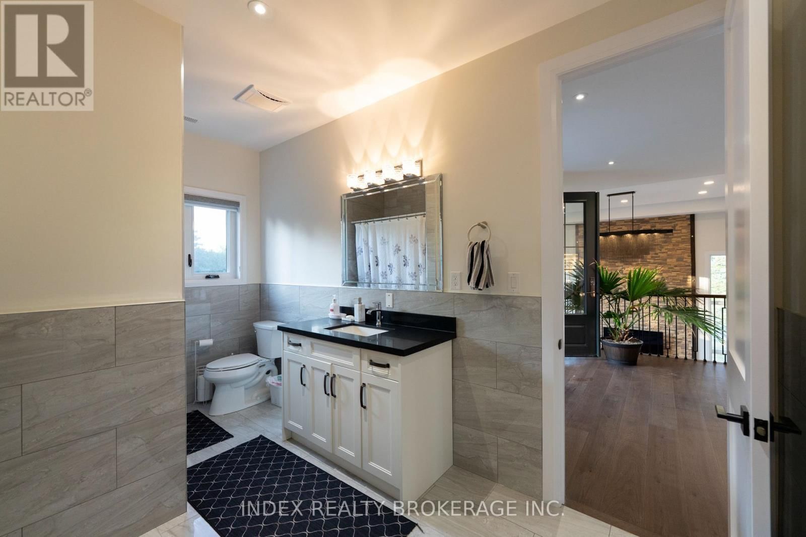 20 GLASSFORD COURT Image 26