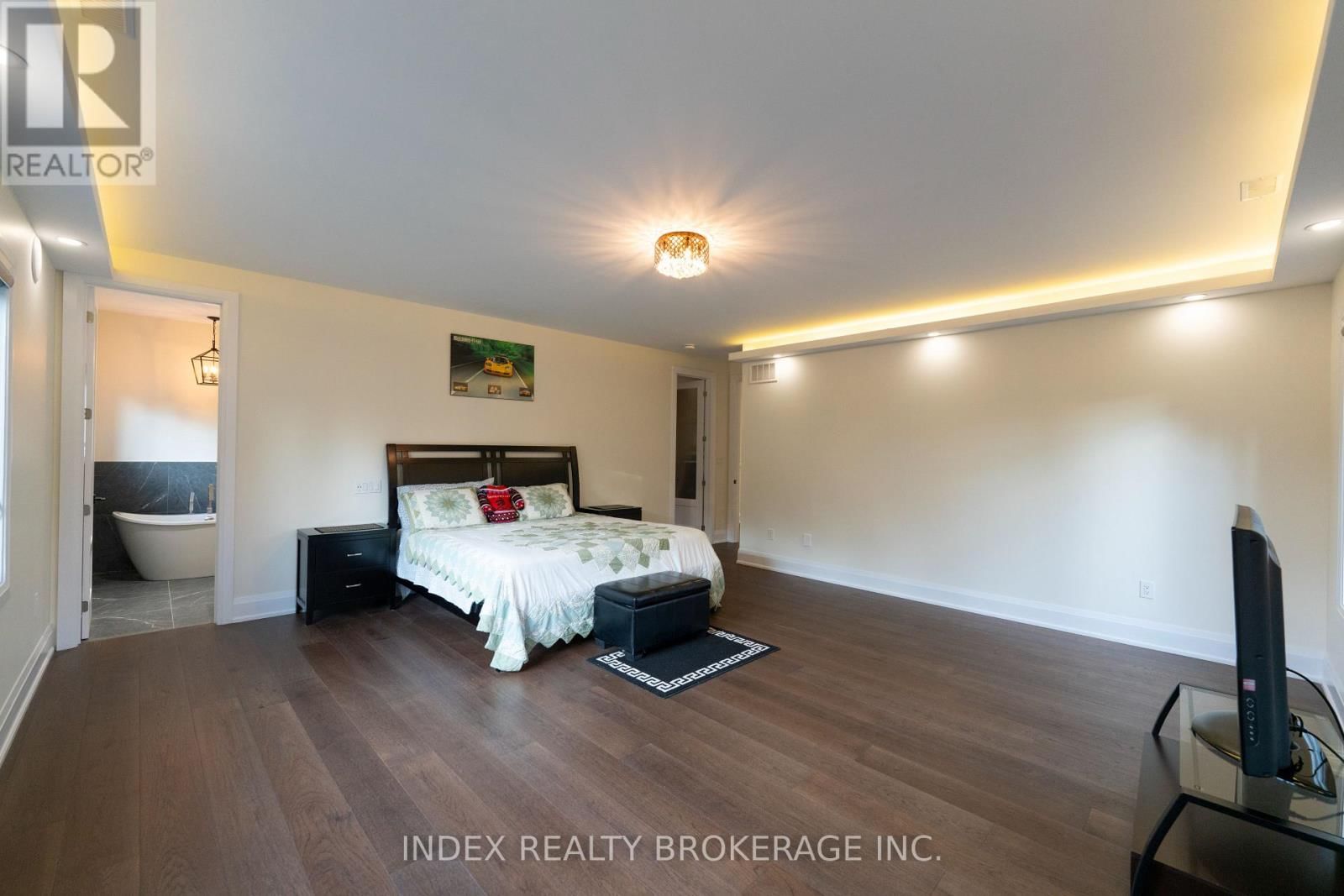 20 GLASSFORD COURT Image 35