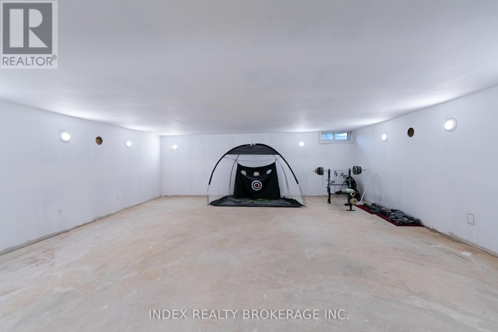 20 GLASSFORD COURT Image 46