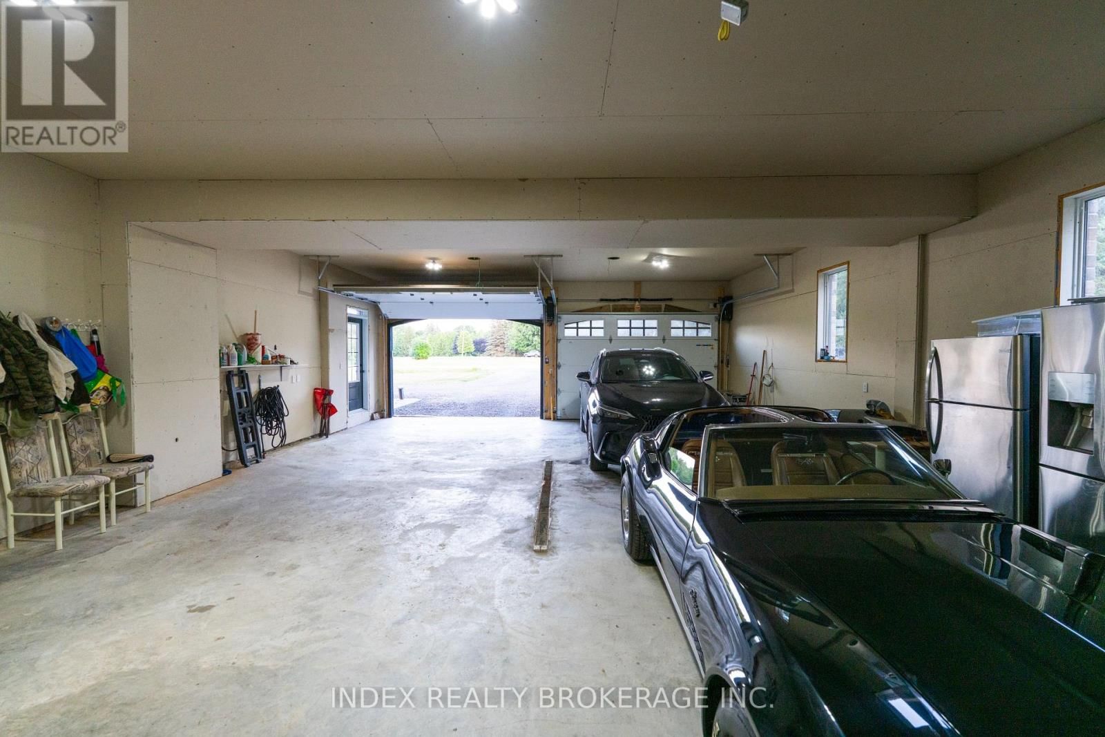 20 GLASSFORD COURT Image 47