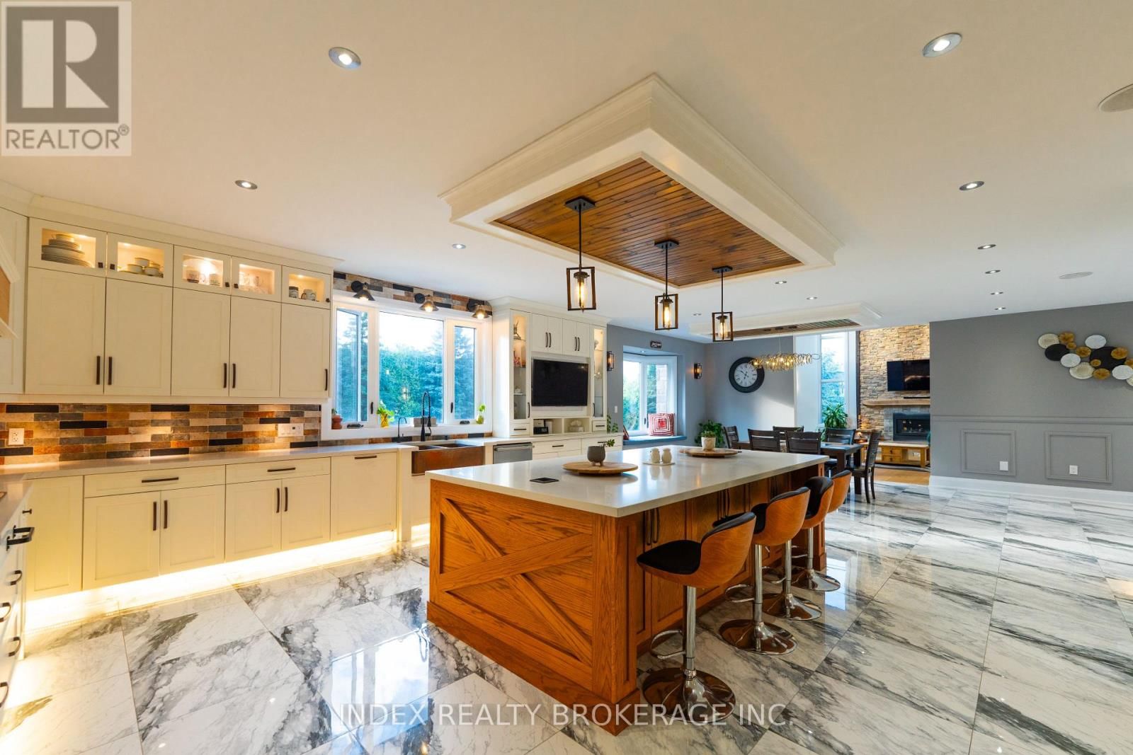 20 GLASSFORD COURT Image 8