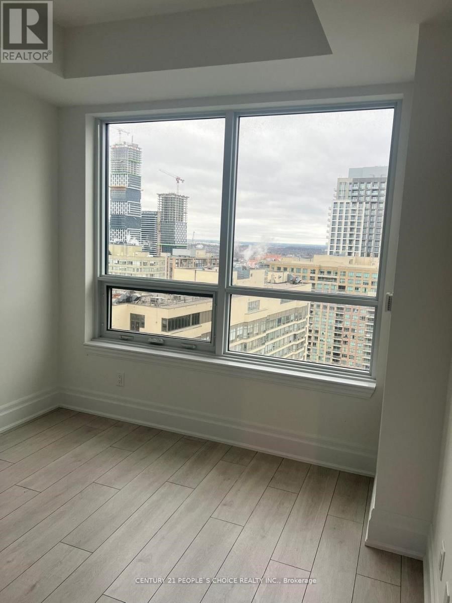 2501 - 30 ELM DRIVE Image 4