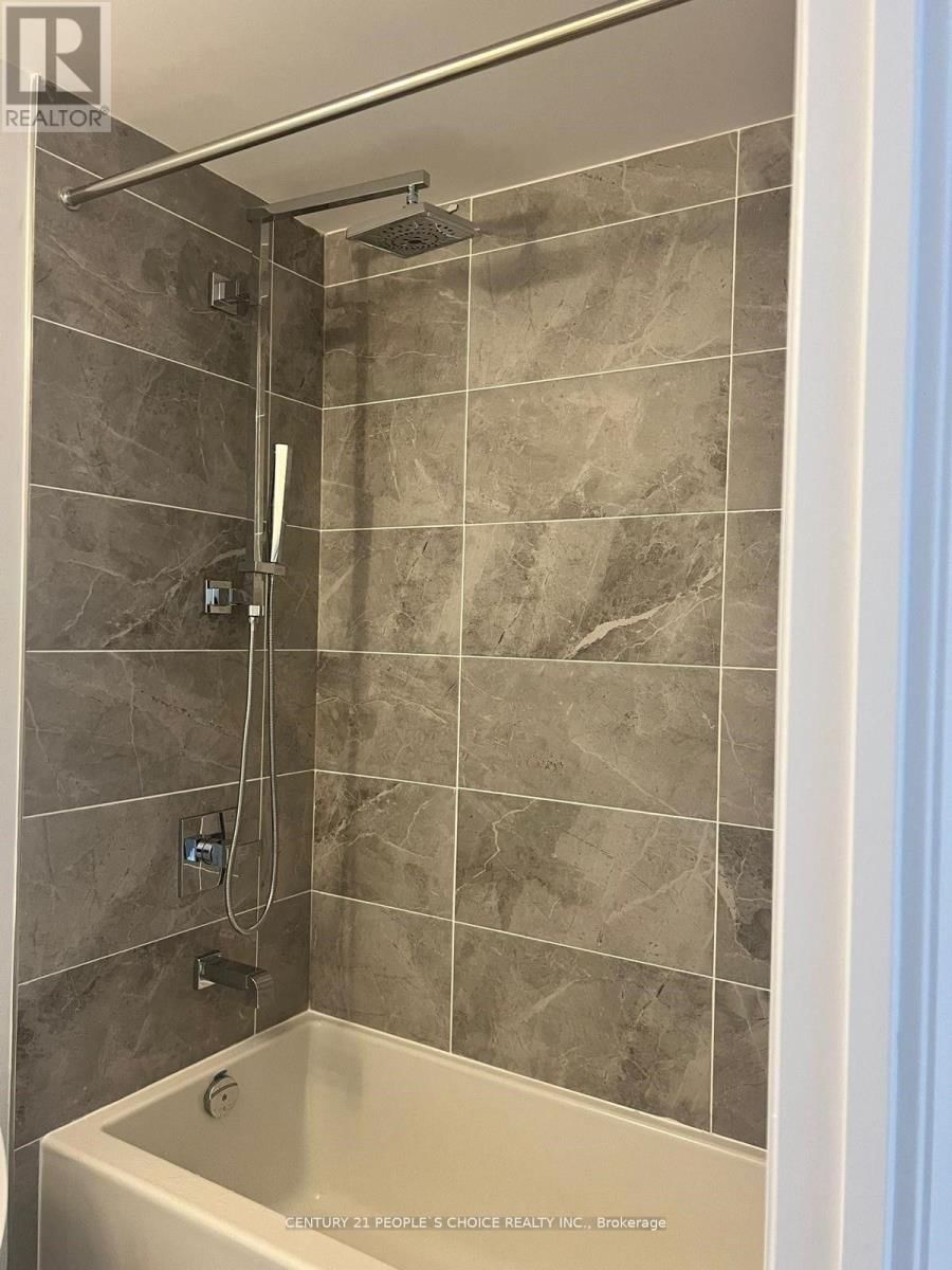 2501 - 30 ELM DRIVE Image 6