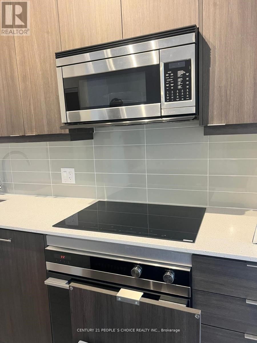 2501 - 30 ELM DRIVE Image 8