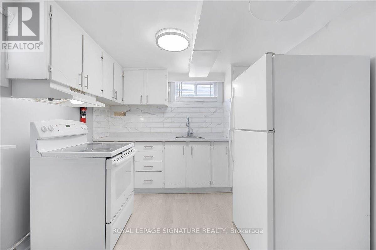 90A BICKNELL AVENUE Image 25