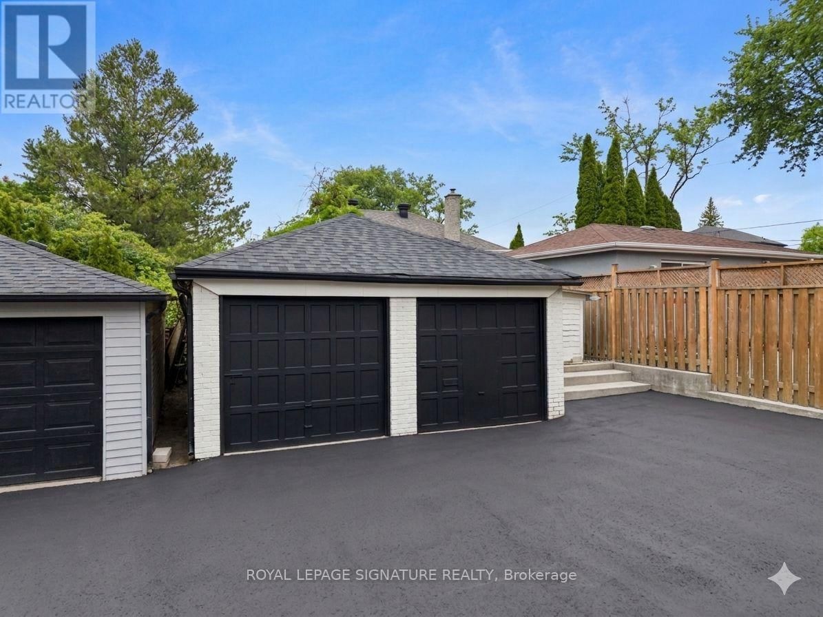 90A BICKNELL AVENUE Image 28