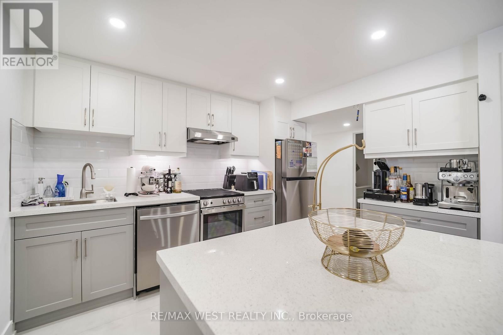 4296 CLAYPINE RISE Image 18