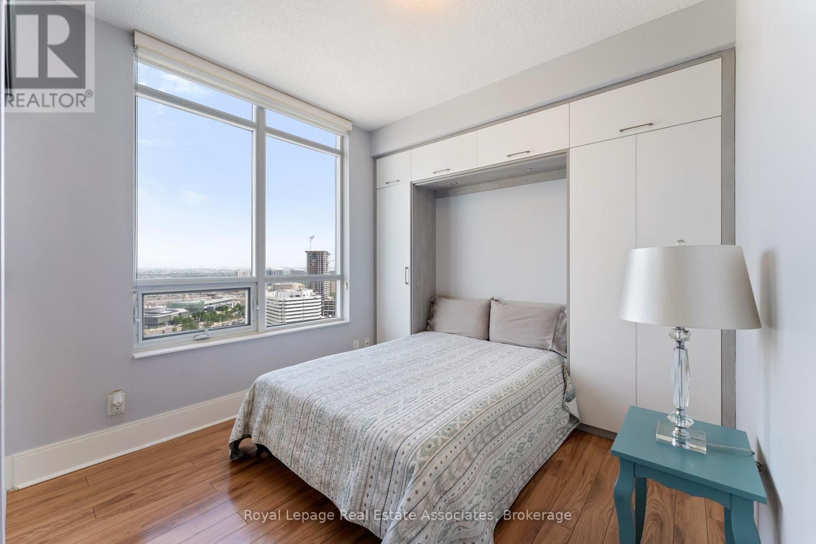 2604 - 330 BURNHAMTHORPE ROAD WEST Image 19