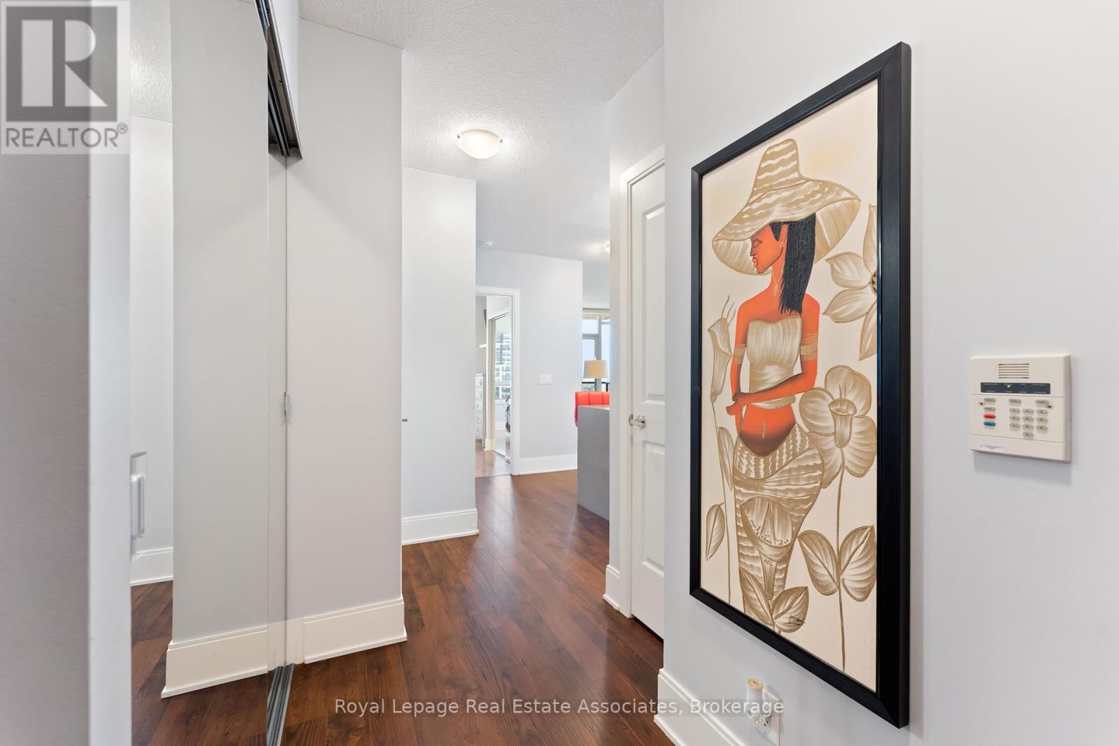 2604 - 330 BURNHAMTHORPE ROAD WEST Image 21