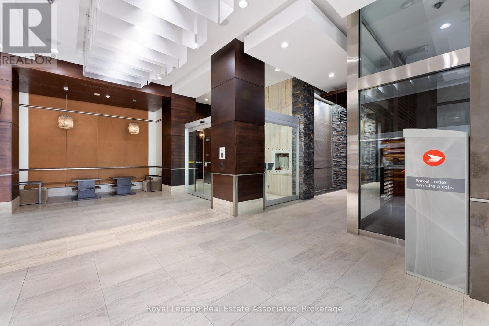 2604 - 330 BURNHAMTHORPE ROAD WEST Image 23