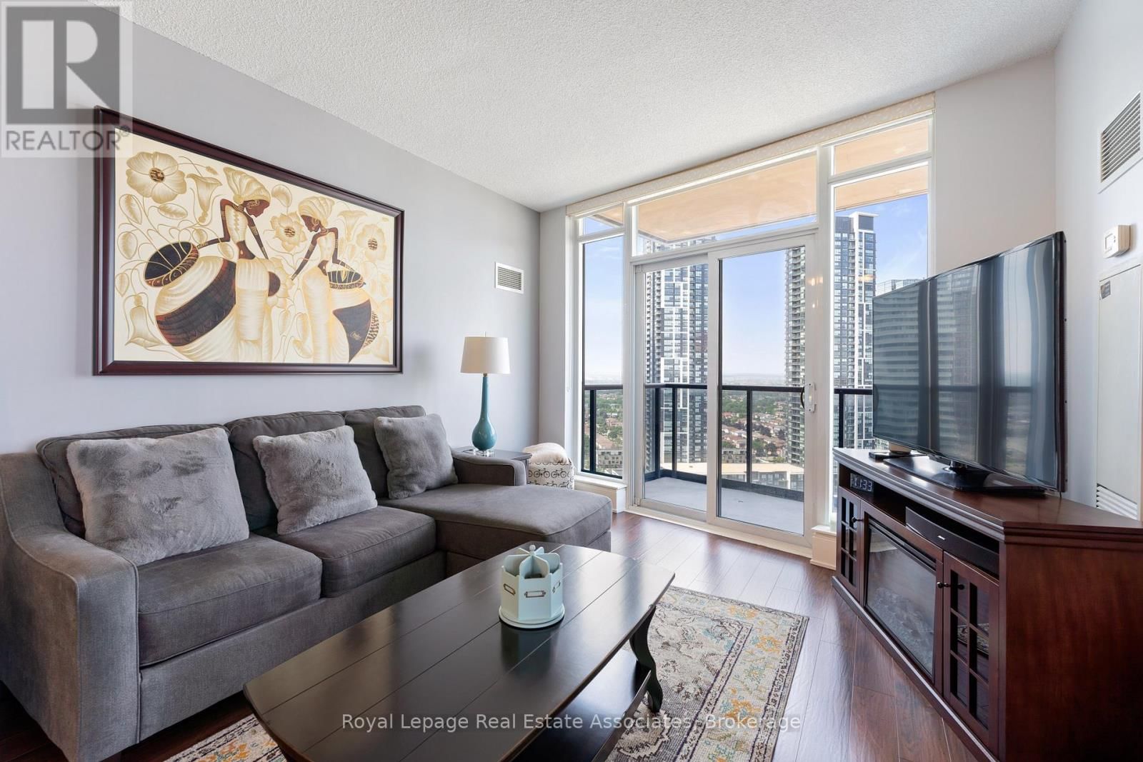 2604 - 330 BURNHAMTHORPE ROAD WEST Image 8