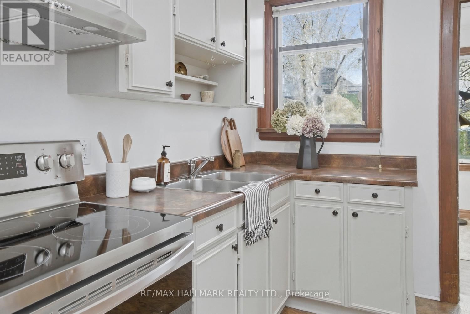 263 HUMBERCREST BOULEVARD Image 22