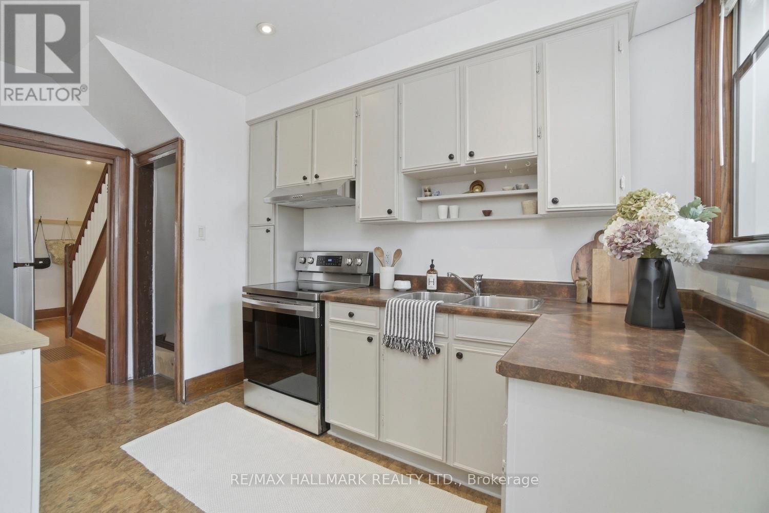 263 HUMBERCREST BOULEVARD Image 23