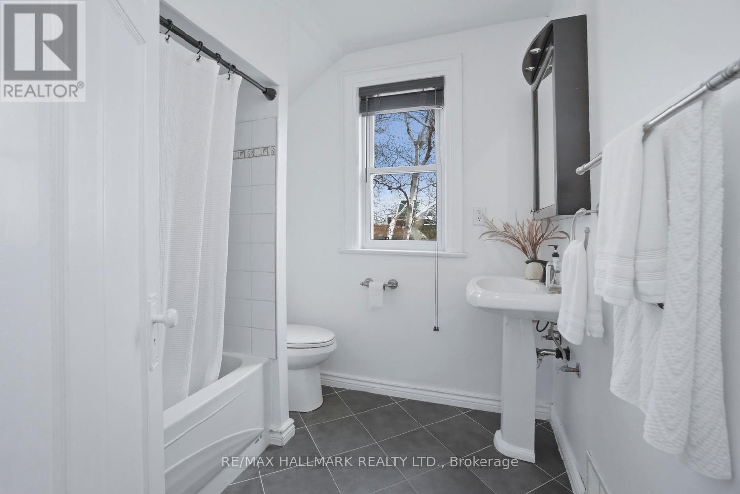 263 HUMBERCREST BOULEVARD Image 27