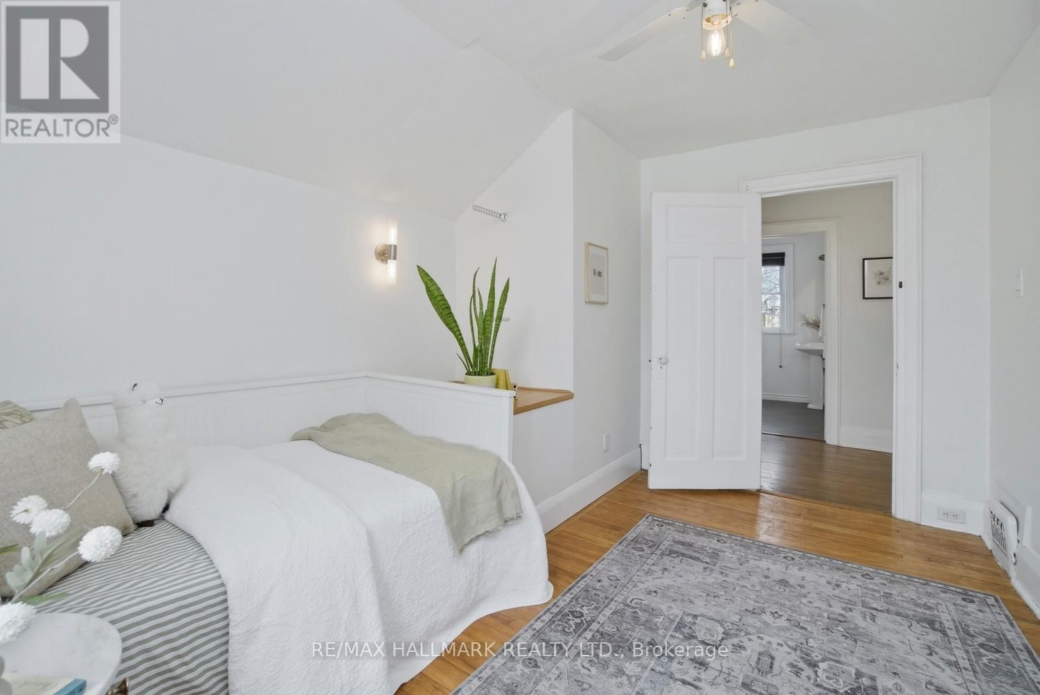 263 HUMBERCREST BOULEVARD Image 28