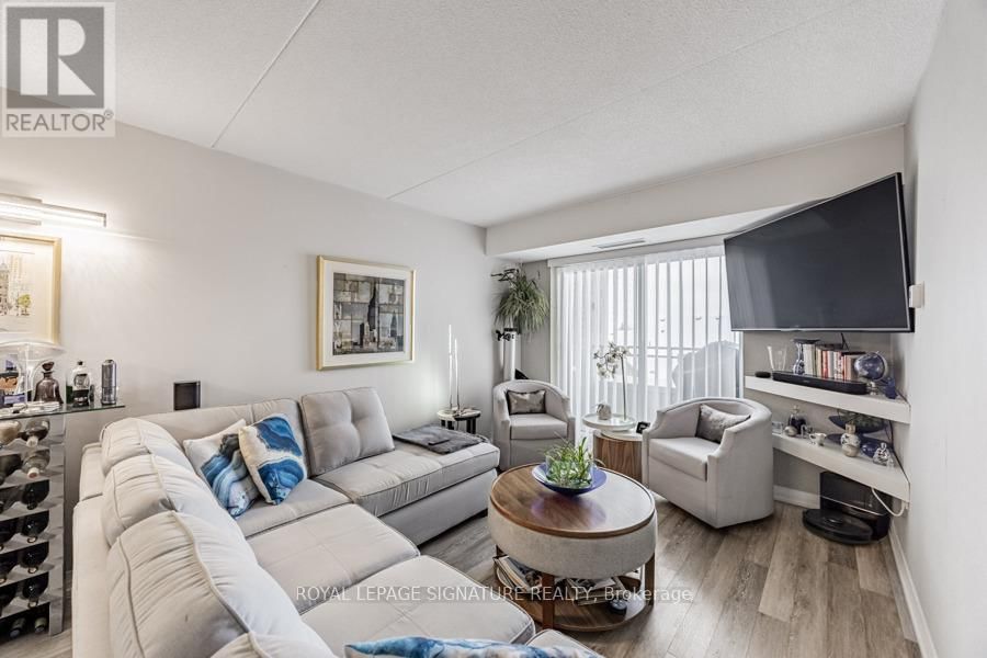 316 - 30 VIA ROSEDALE Image 20