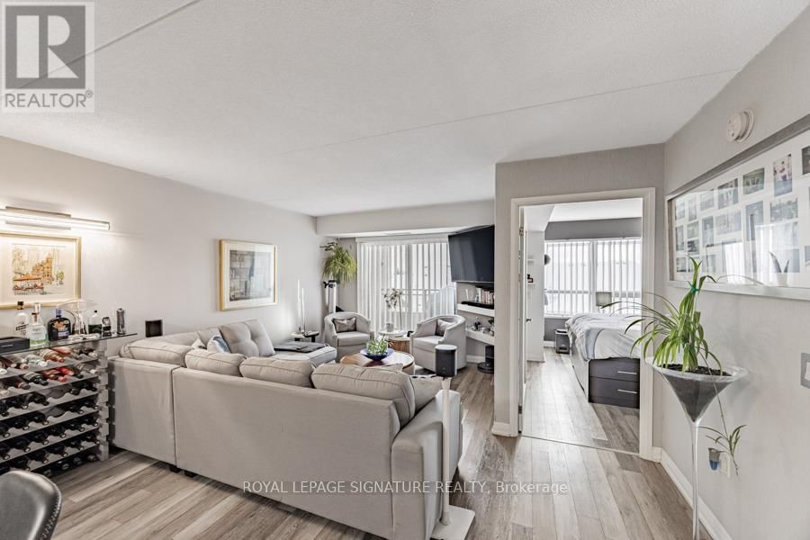 316 - 30 VIA ROSEDALE Image 21