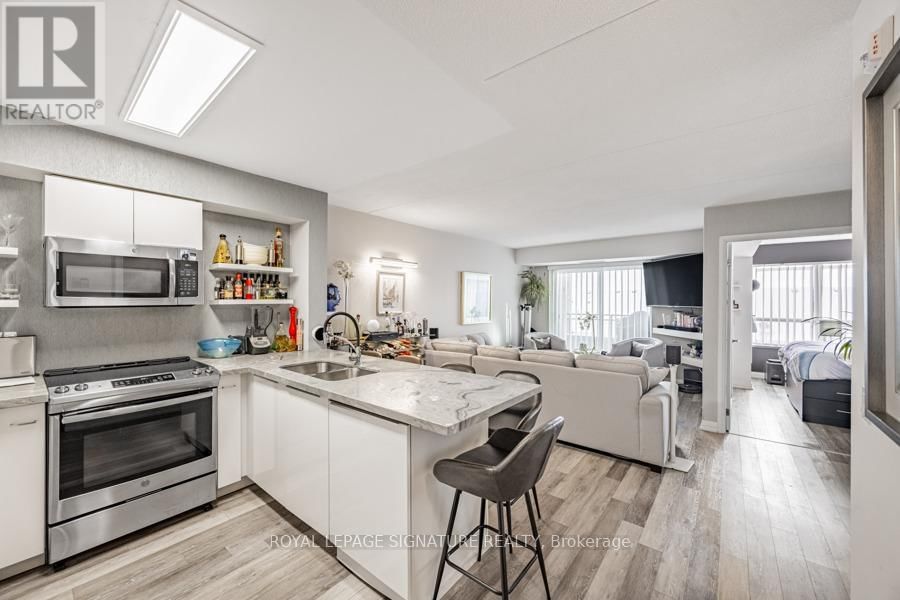 316 - 30 VIA ROSEDALE Image 4