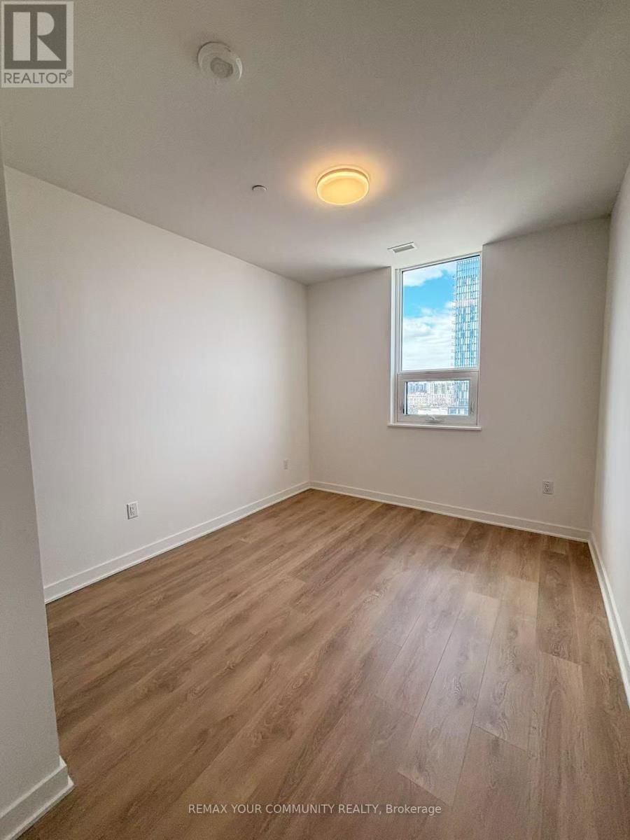 807 - 1185 DUPONT STREET Image 11