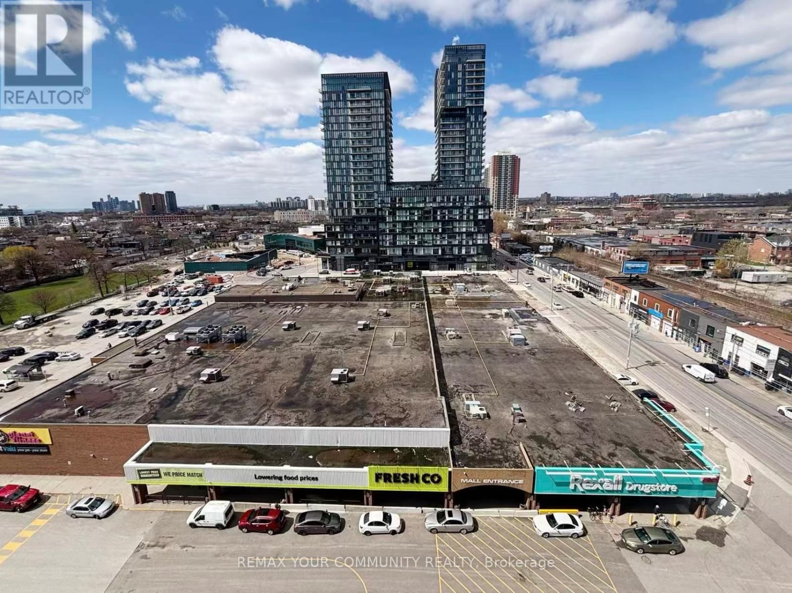 807 - 1185 DUPONT STREET Image 15