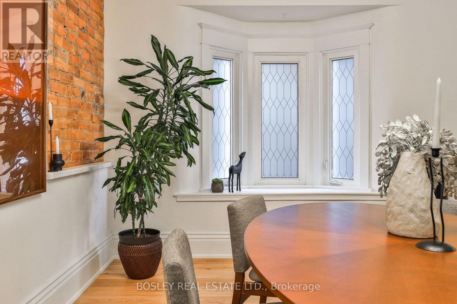 19 FERN AVENUE Image 11