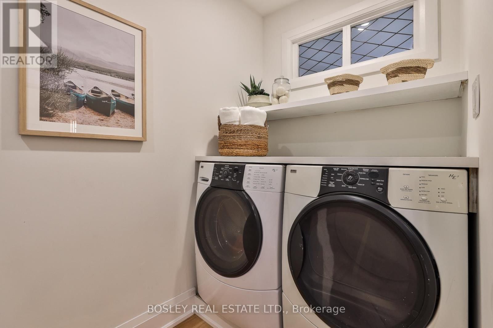 19 FERN AVENUE Image 28