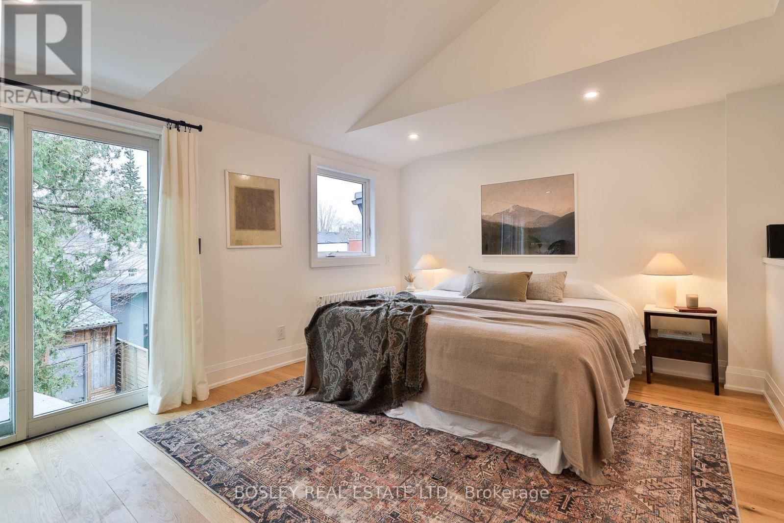 19 FERN AVENUE Image 31