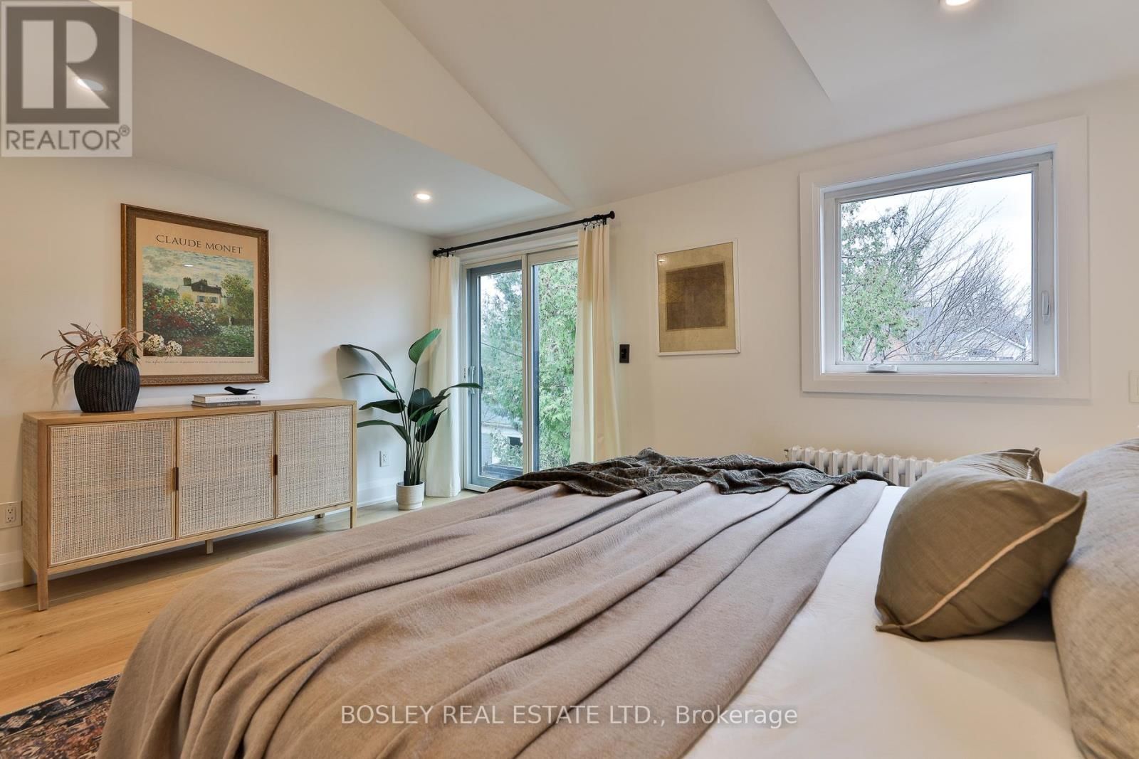 19 FERN AVENUE Image 32