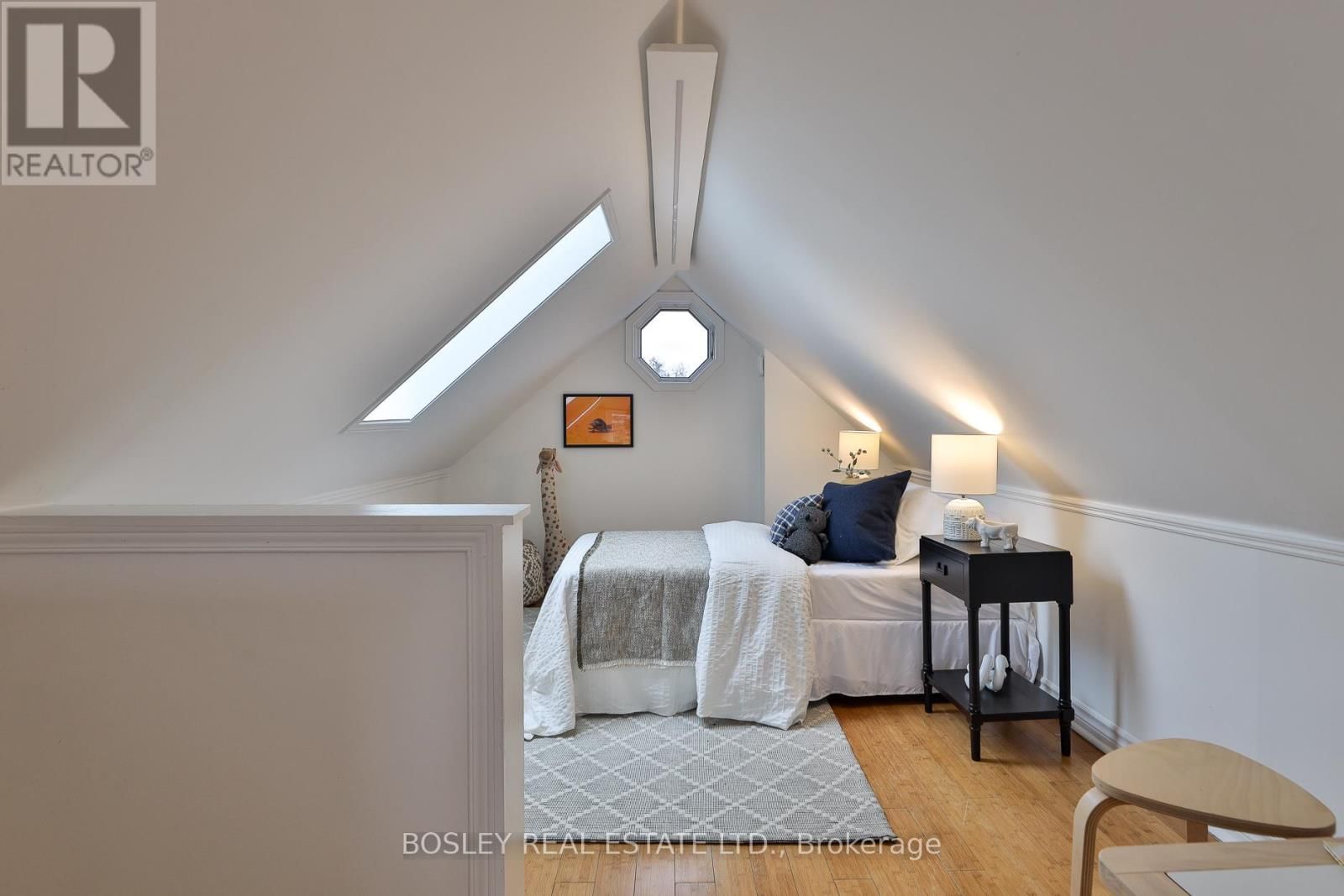 19 FERN AVENUE Image 36