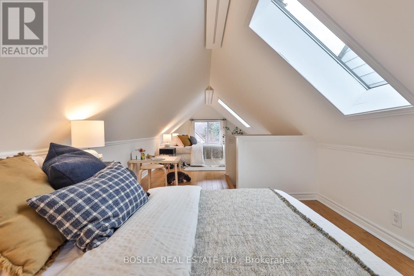 19 FERN AVENUE Image 38