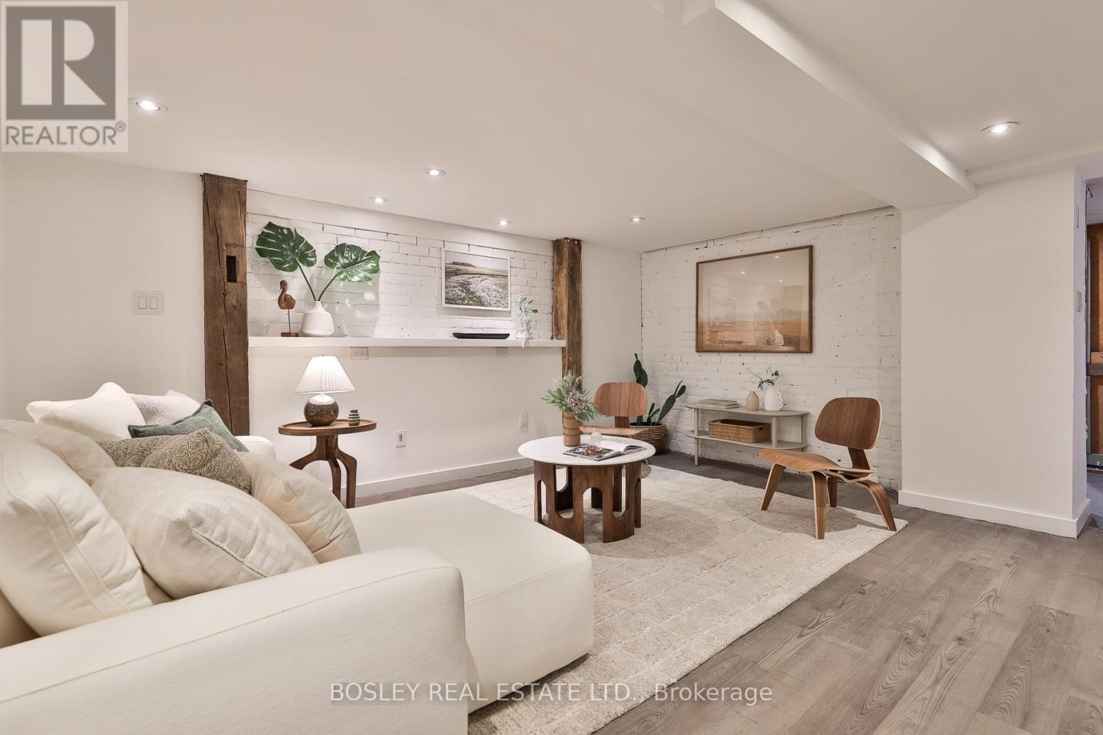 19 FERN AVENUE Image 41