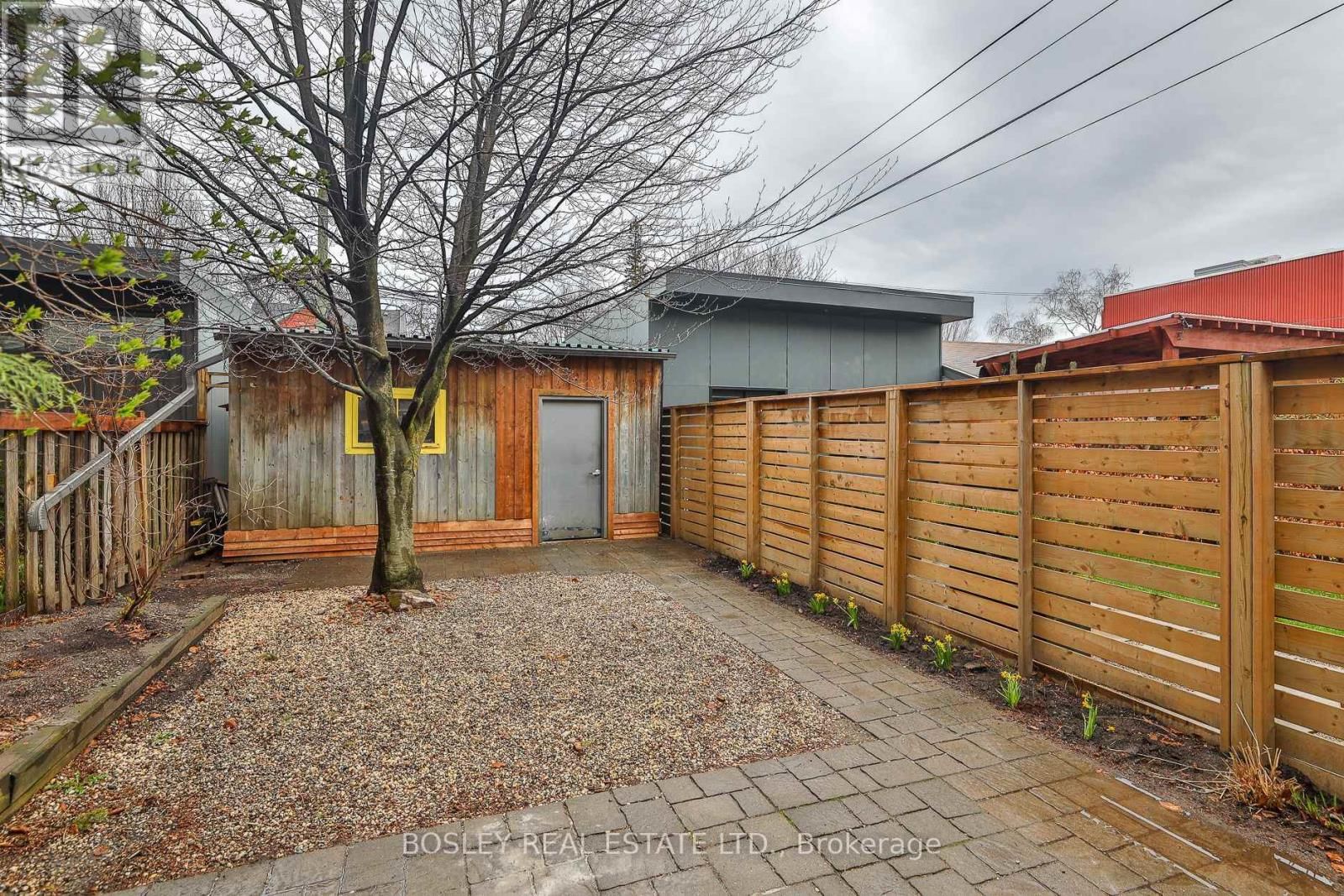 19 FERN AVENUE Image 45