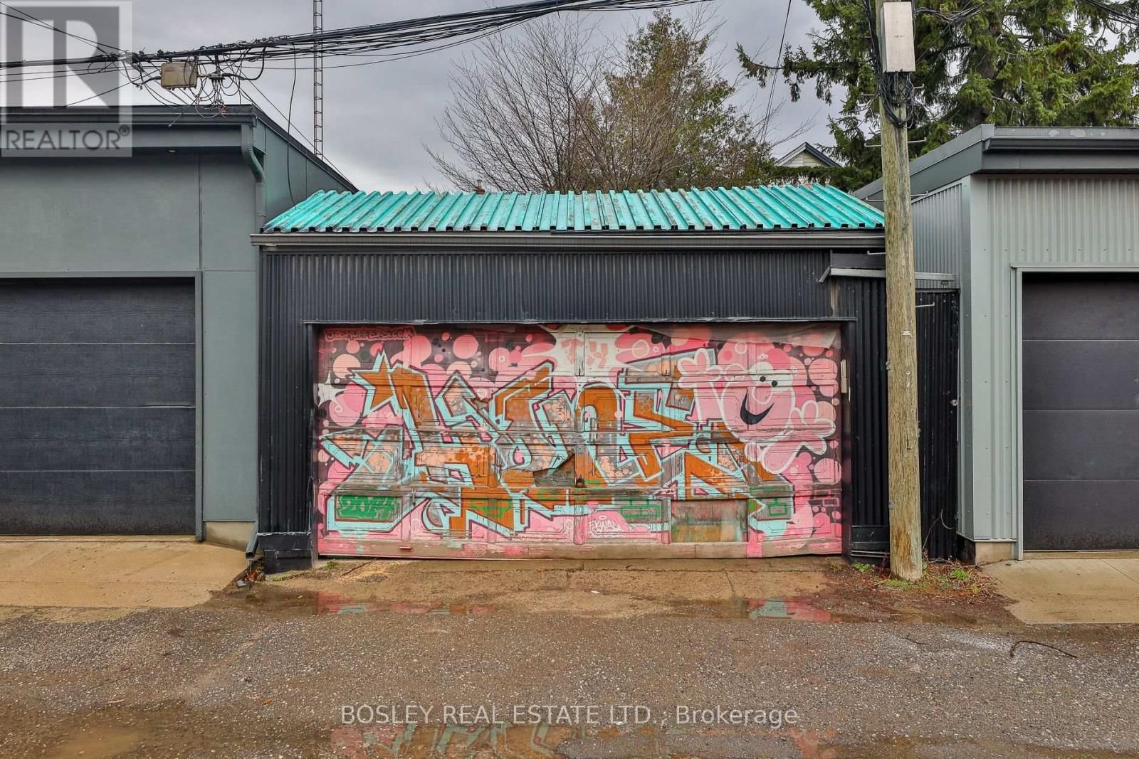 19 FERN AVENUE Image 48