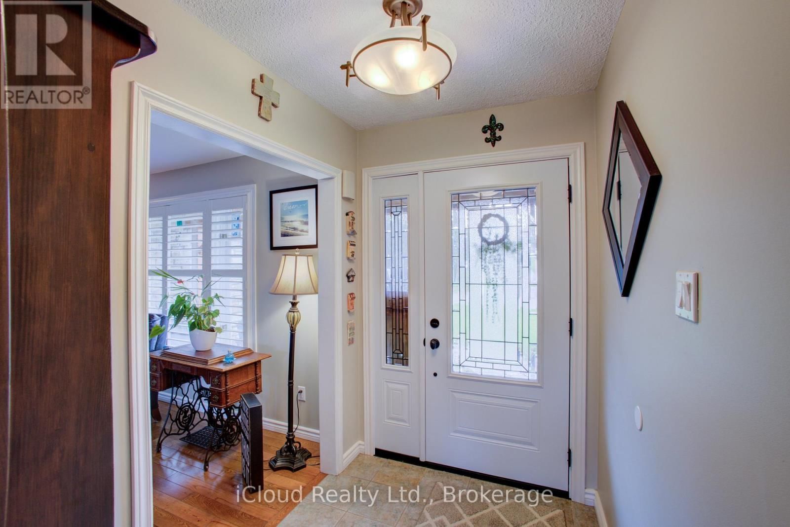 17 AGNES STREET Image 12