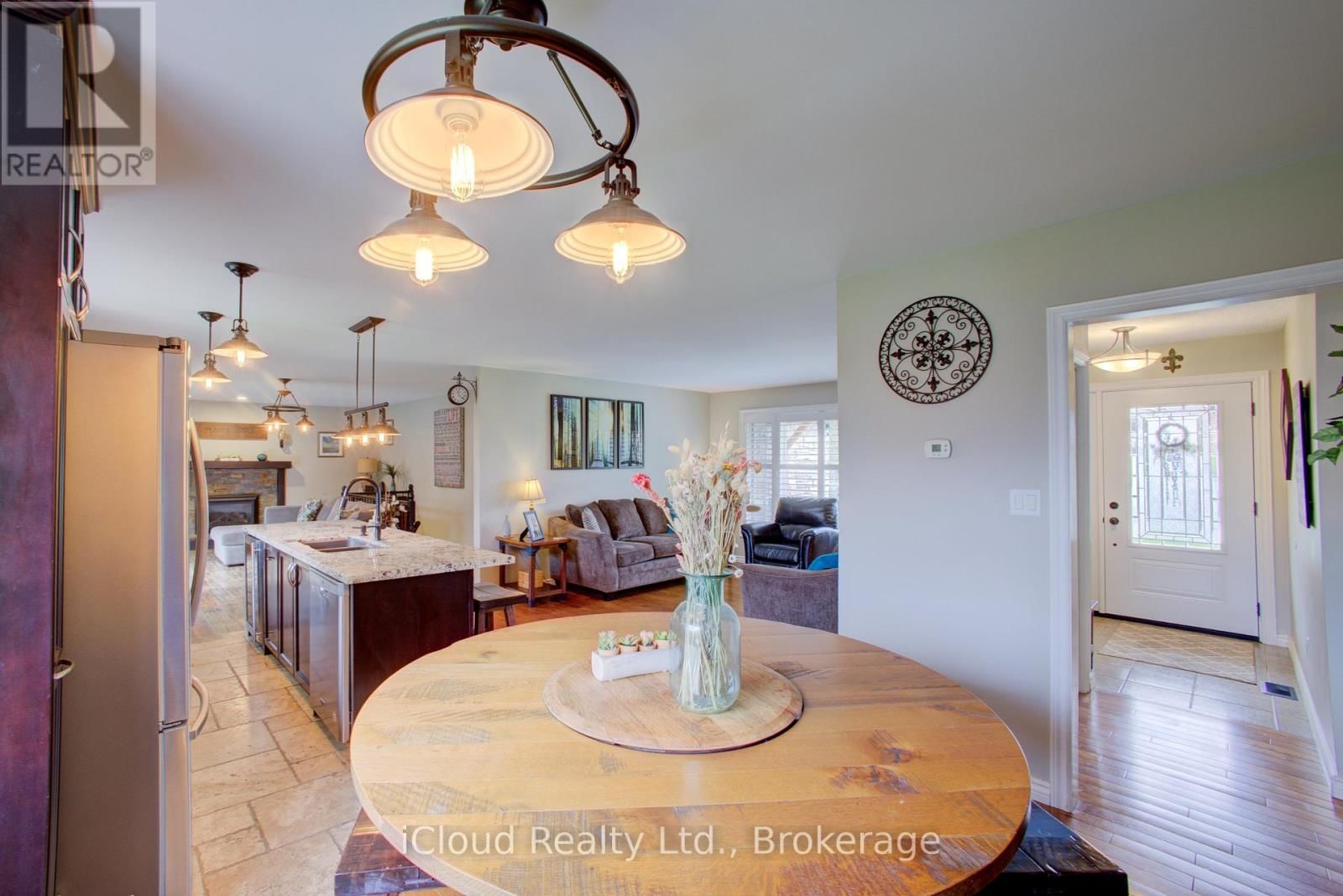 17 AGNES STREET Image 14