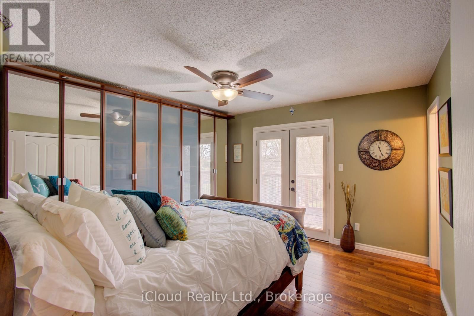 17 AGNES STREET Image 24