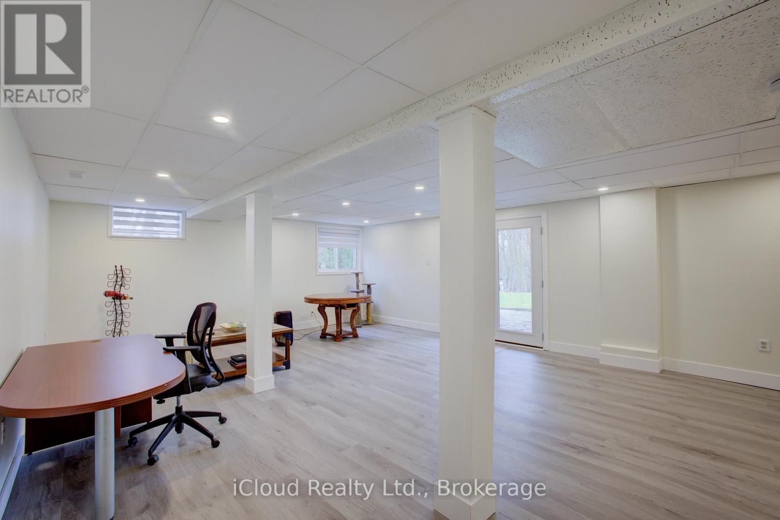 17 AGNES STREET Image 30