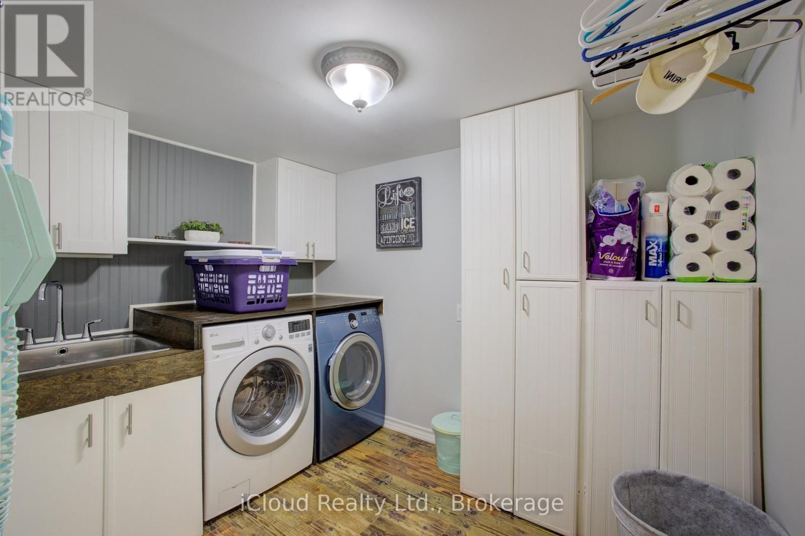 17 AGNES STREET Image 32