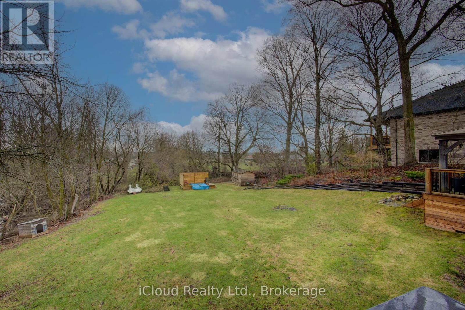 17 AGNES STREET Image 35