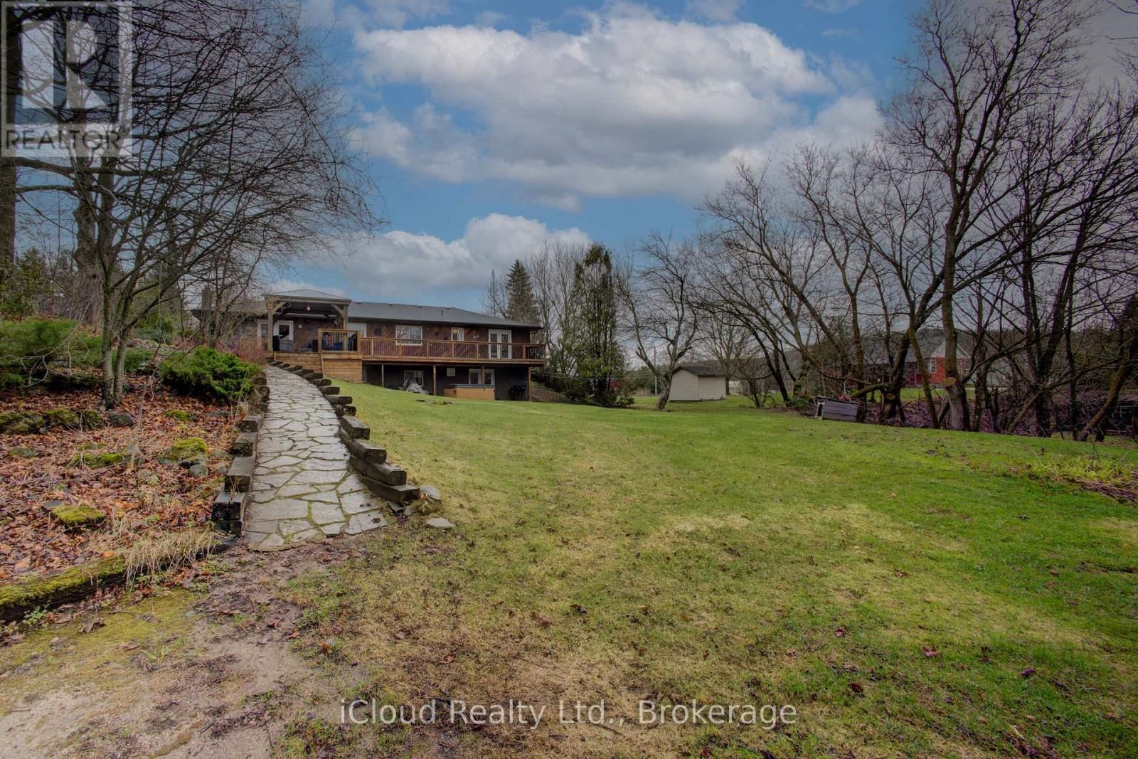 17 AGNES STREET Image 39