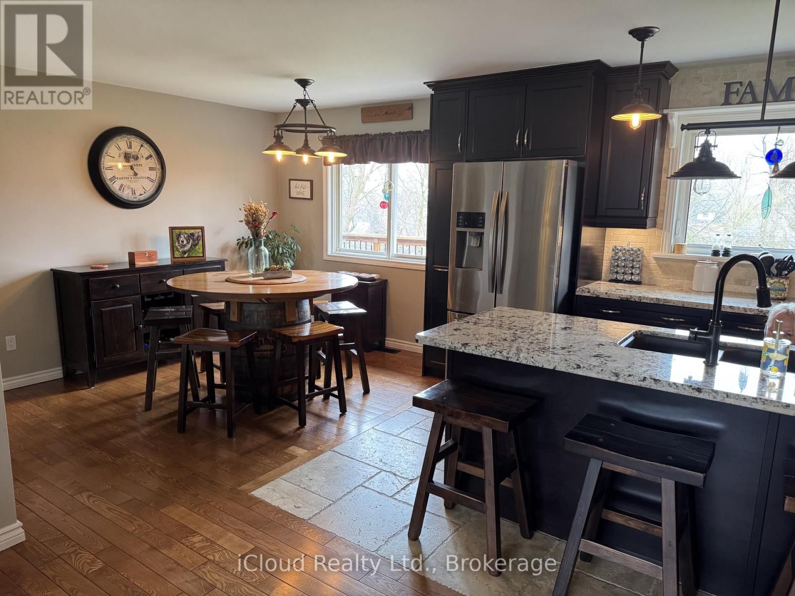 17 AGNES STREET Image 4