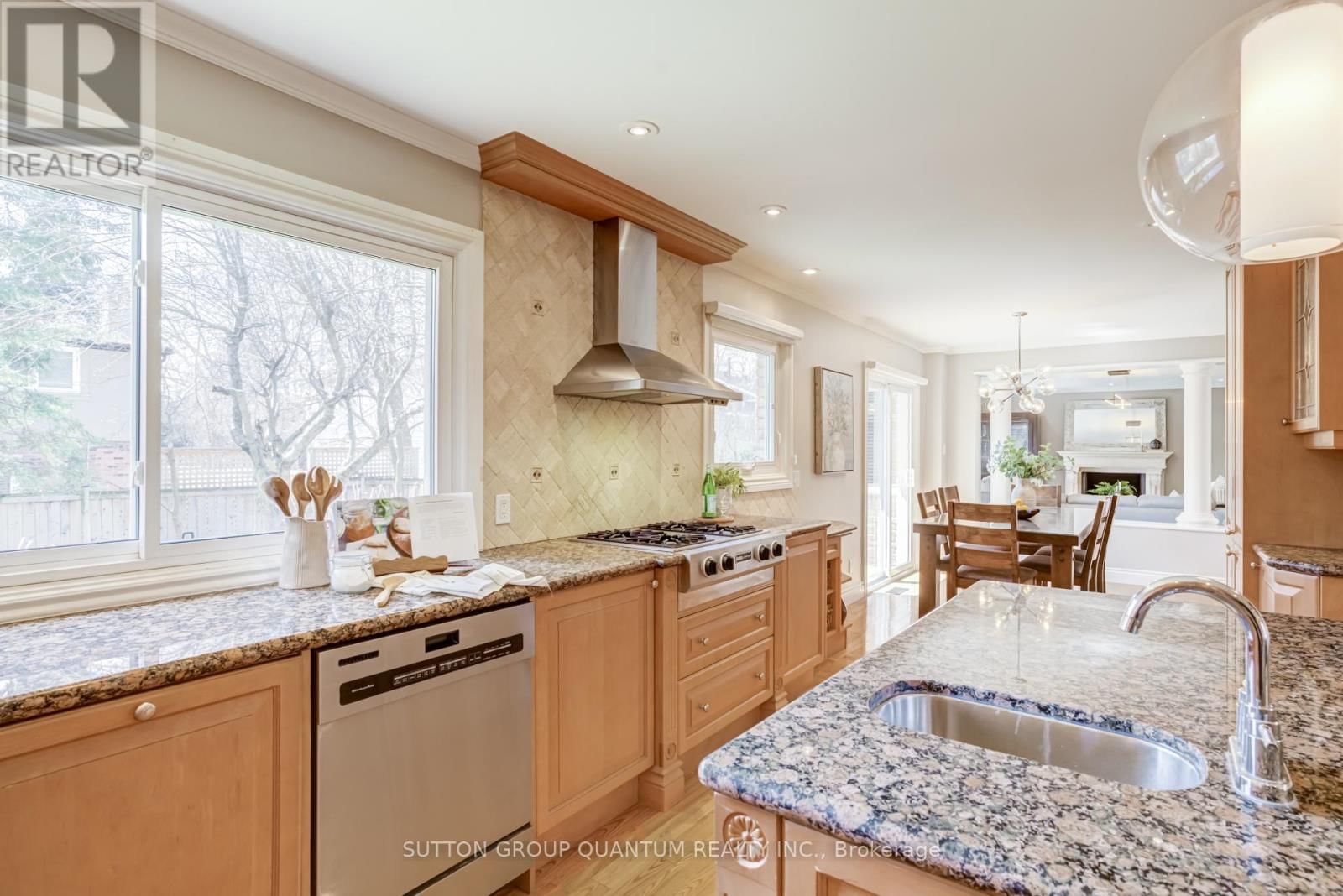 1166 GERAN CRESCENT Image 15