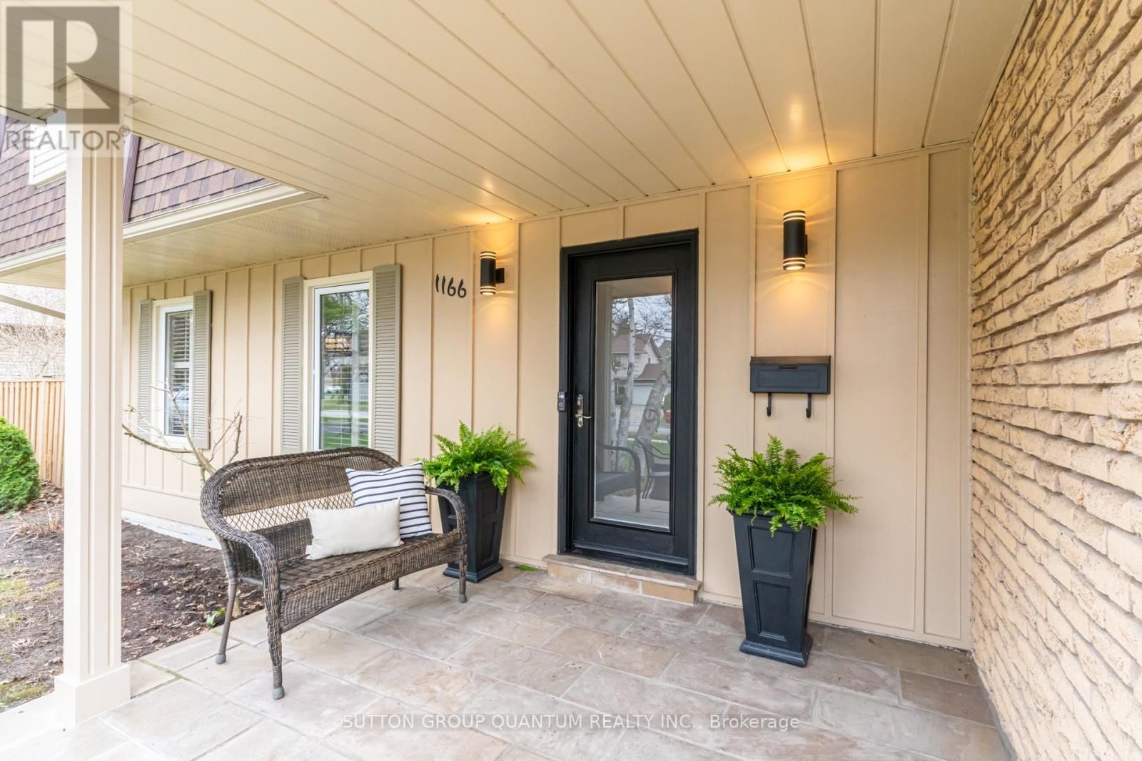 1166 GERAN CRESCENT Image 4