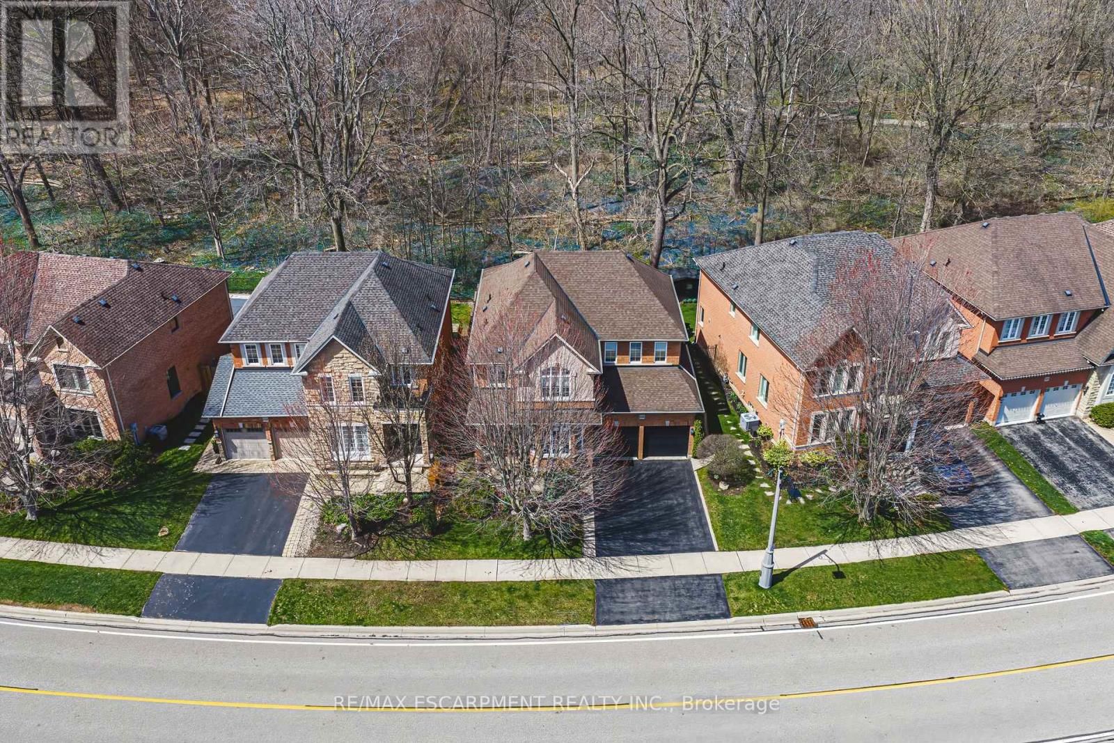 125 CREEK PATH AVENUE Image 1