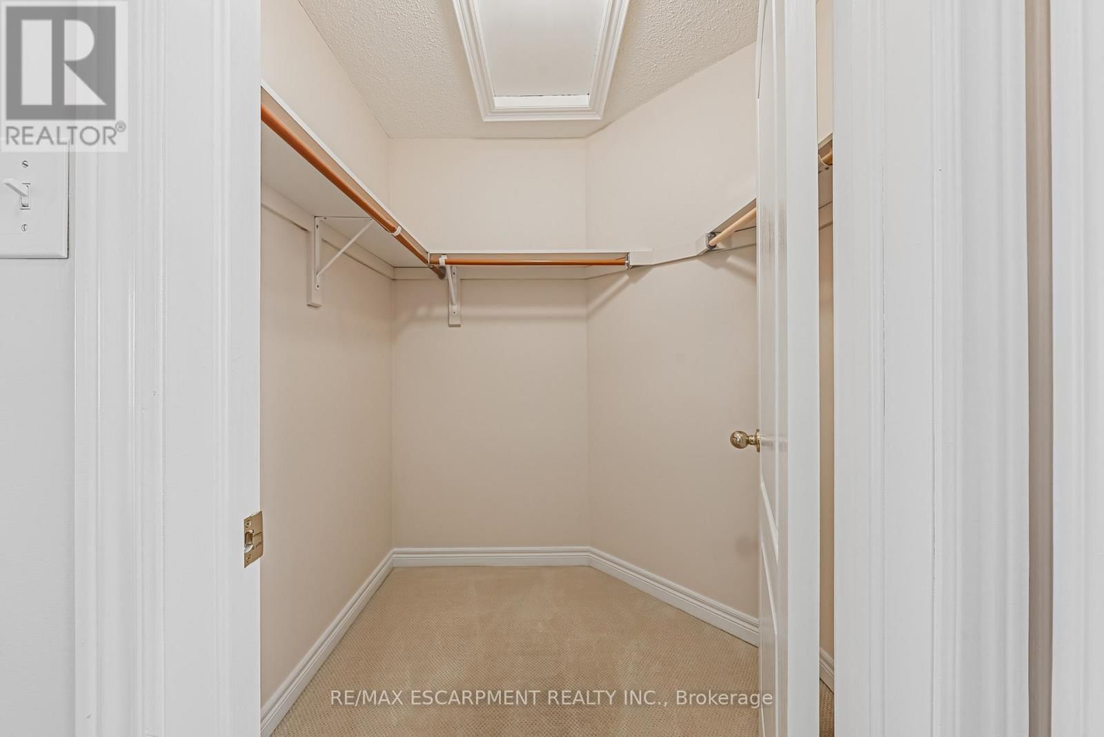 125 CREEK PATH AVENUE Image 21