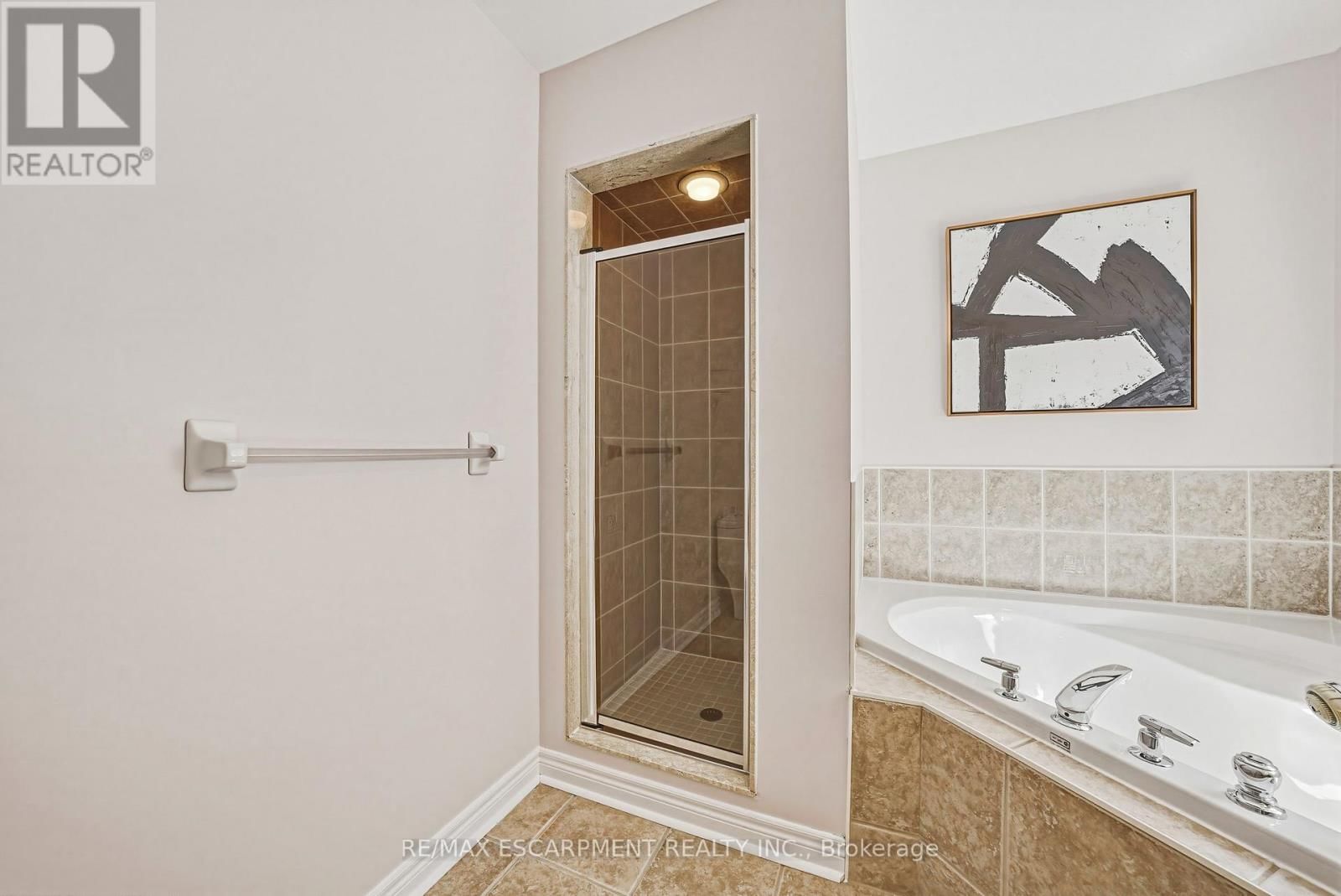 125 CREEK PATH AVENUE Image 24