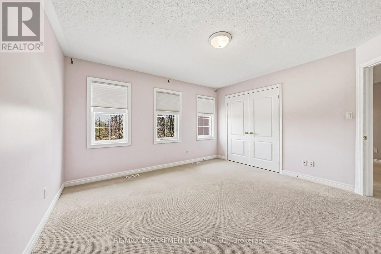 125 CREEK PATH AVENUE Image 26