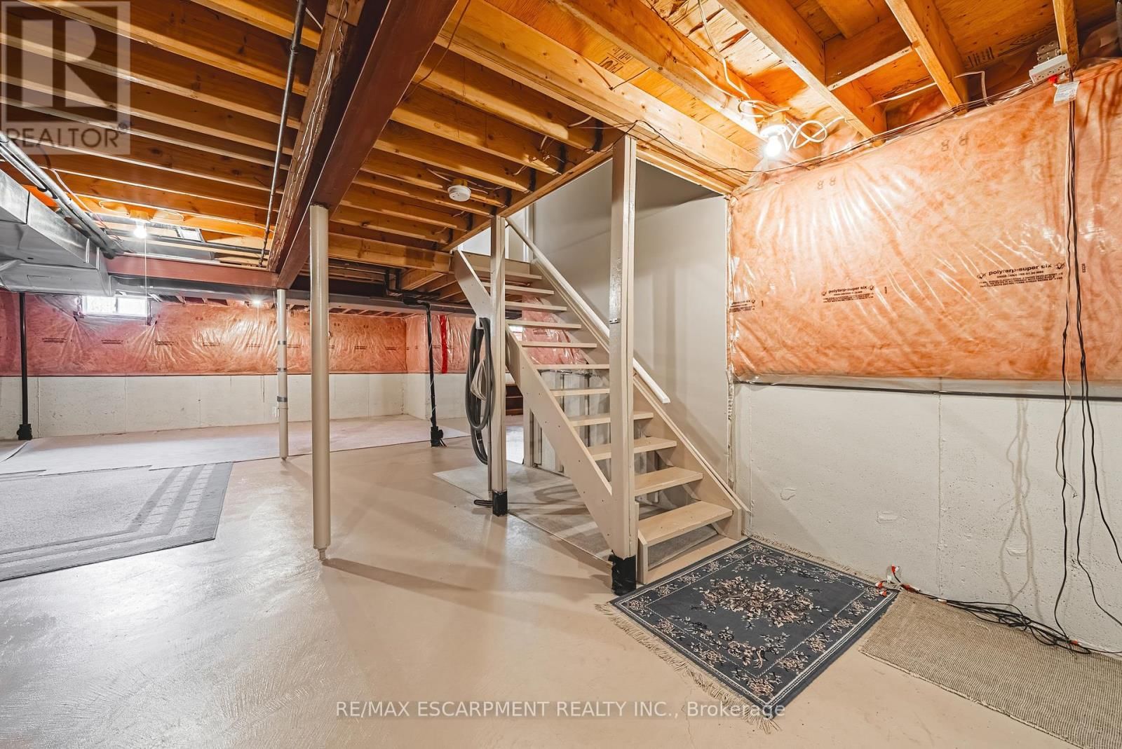 125 CREEK PATH AVENUE Image 33